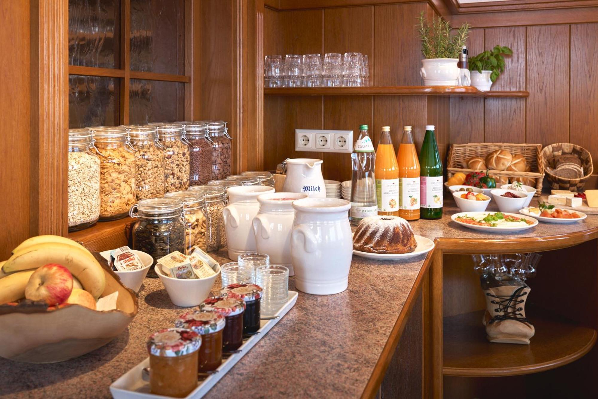 Pension Vier Jahreszeiten Saalbach-Hinterglemm Extérieur photo
